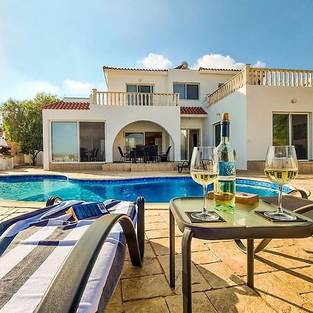 פאהיה Katya-Sofia Villa - Tranquility With Sea View מראה חיצוני תמונה