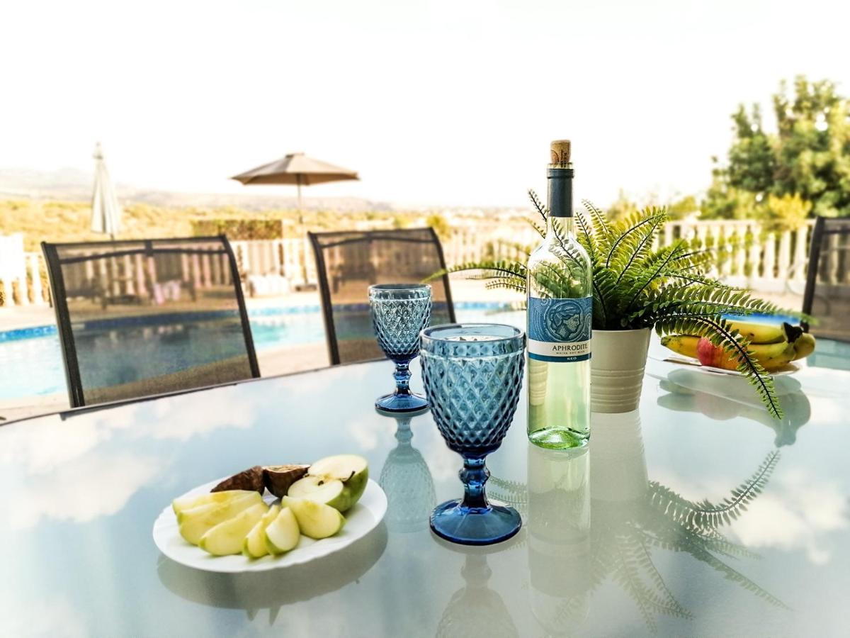 פאהיה Katya-Sofia Villa - Tranquility With Sea View מראה חיצוני תמונה