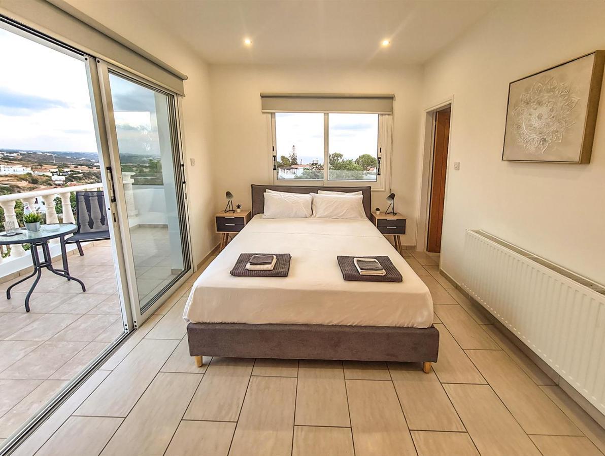 פאהיה Katya-Sofia Villa - Tranquility With Sea View מראה חיצוני תמונה